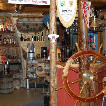 Brygge Отель Karlsoy